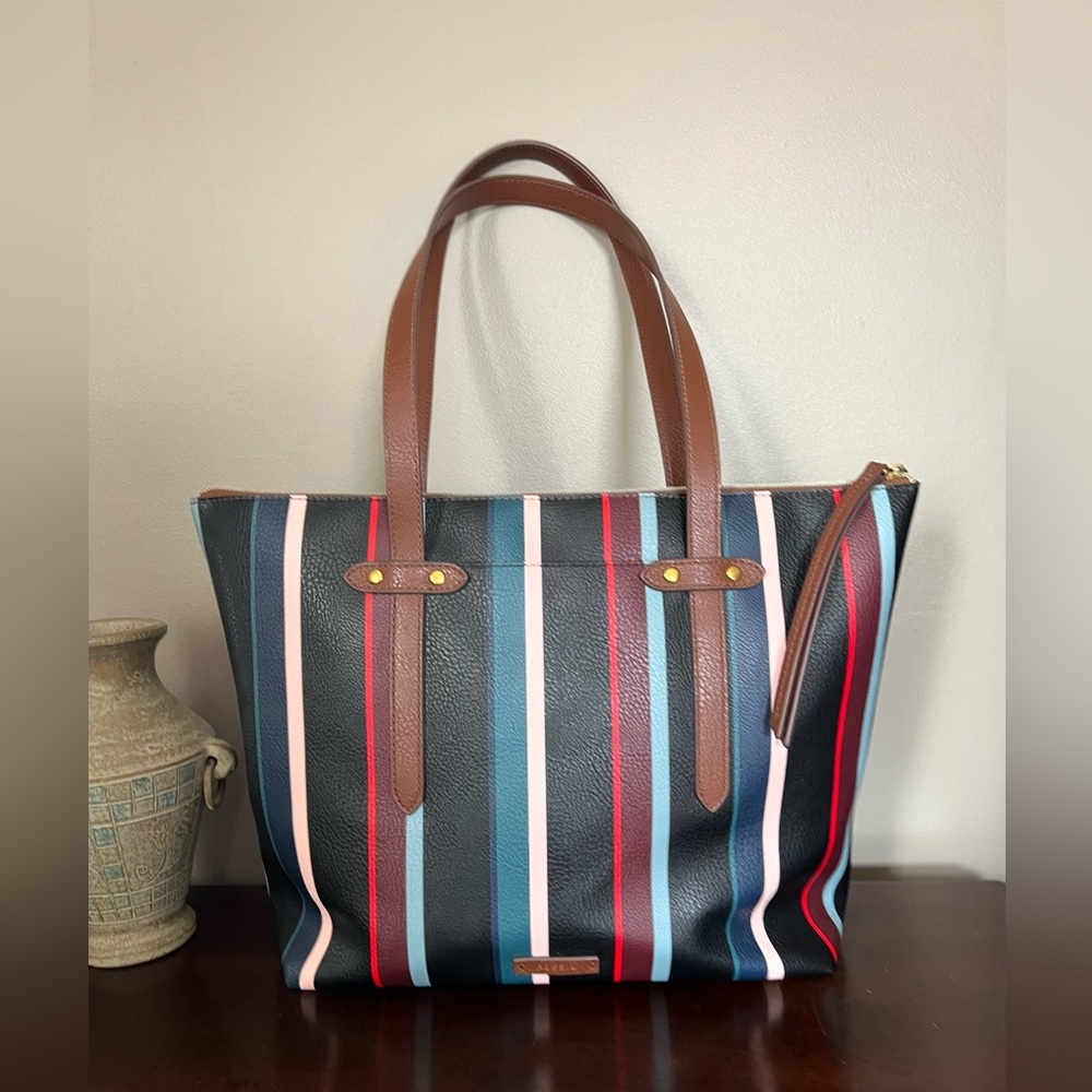 Fossil Satchel